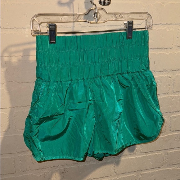 Free People Shorts Green lined medium elastic waist - Picture 1 of 2